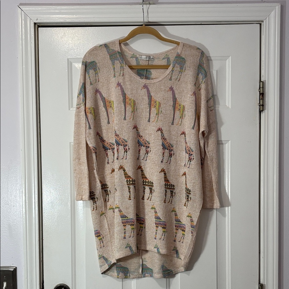 Moa Moa brand top Size Large